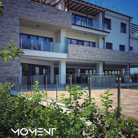 Moment Apartments Ζολνοκ Εξωτερικό φωτογραφία