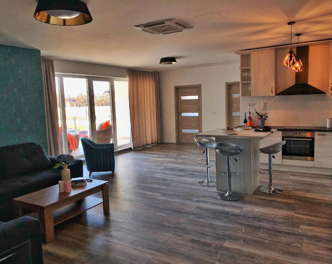 Moment Apartments Ζολνοκ Εξωτερικό φωτογραφία