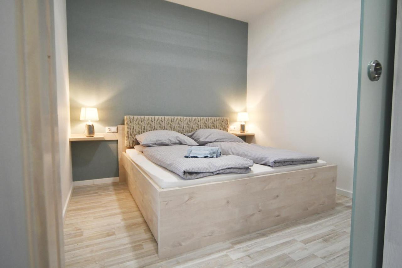 Moment Apartments Ζολνοκ Εξωτερικό φωτογραφία