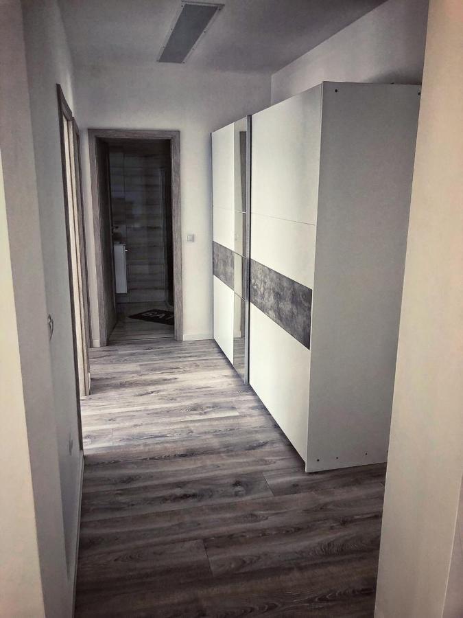 Moment Apartments Ζολνοκ Εξωτερικό φωτογραφία